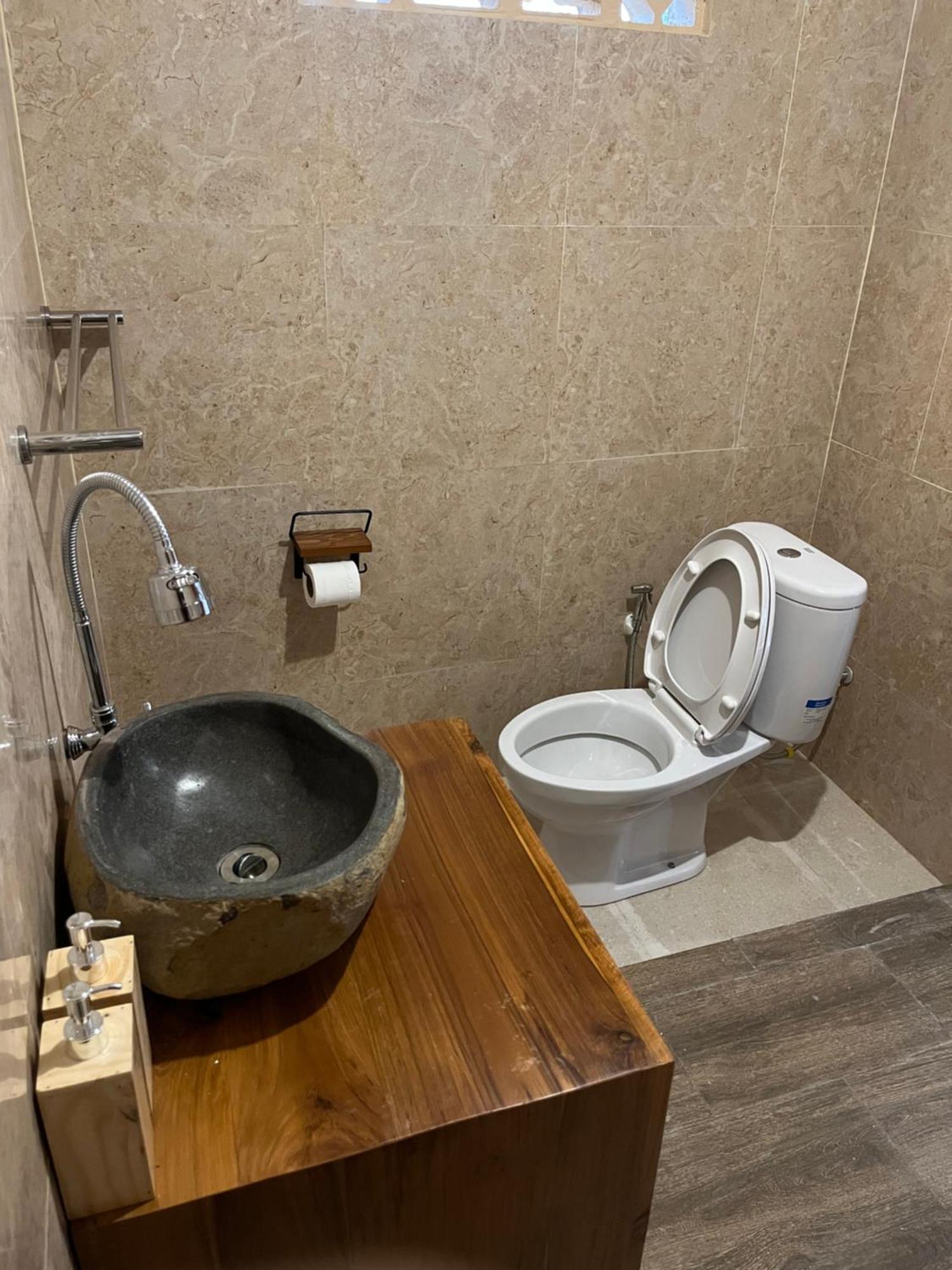 ウブドAnanda Houseアパートメント エクステリア 写真